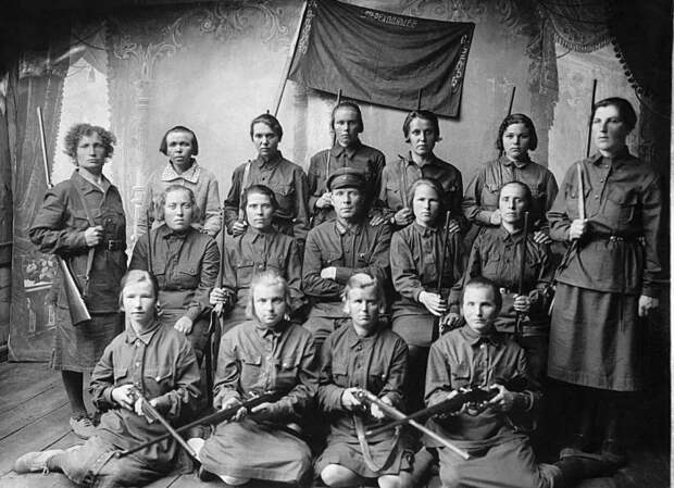Позже ОСОАВИАХИМовцы встали на защиту Родины и Сталина в Великой Отечественной. /Фото: 735606.selcdn.ru Позже ОСОАВИАХИМовцы встали на защиту Родины и Сталина в Великой Отечественной. /Фото: 735606.selcdn.ru