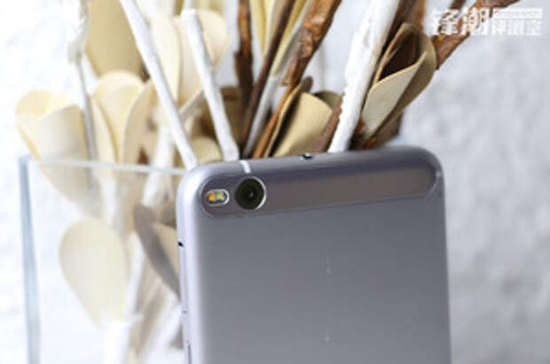 HTC One X9