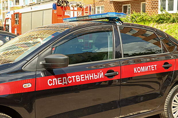 СК возбудил уголовное дело после истории с девочкой, гулявшей по карнизу в Каспийске
