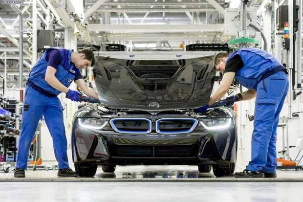 КИДАЛОВО ПОД МАРКОЙ BMW. «Автотор» в Калининграде выпускает фальшивые тачки