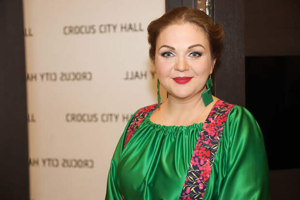 Певица Марина Девятова обвинила в лукавстве недавно запевших о России артистов
