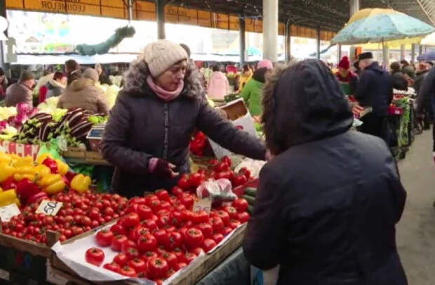 Продавцы на рынках: "Морозы доставляют нам немало хлопот"