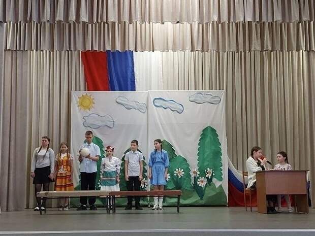 В Кошехабльском районе проходит фестиваль любительских детских театральных коллективов