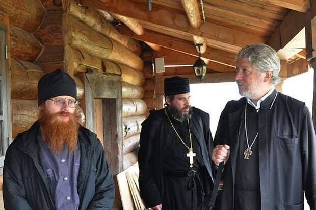 На галерее Покровского храма. Отец Иосиф, отец Паоло и отец Алексий