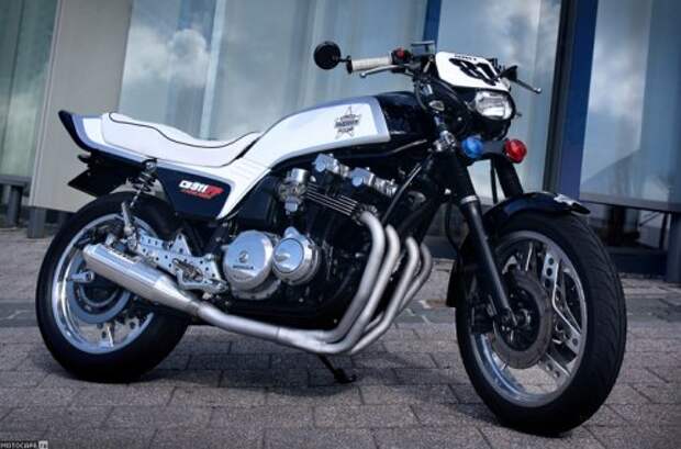 Mr Meaner на базе Honda CB900F Bol d‘Or – плохой коп