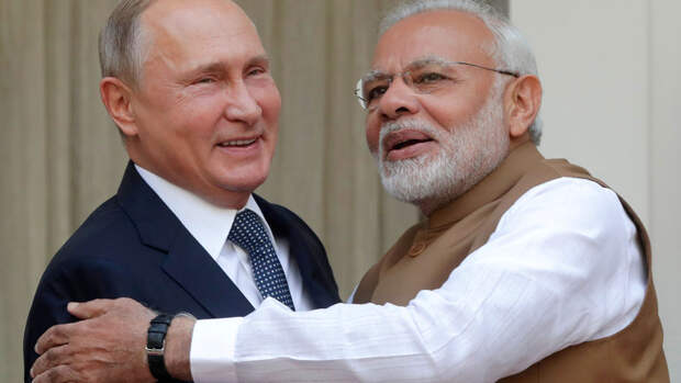 Песков: Путин поговорит по телефону с подавшим в отставку премьером Индии Моди