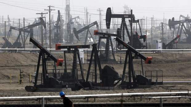 Оптимизм на нефтяных рынках: Brent закрепилась выше 62 долларов. биржи,нефть,экономика и бизнес. НТВ.Ru: новости, видео, программы телеканала НТВ