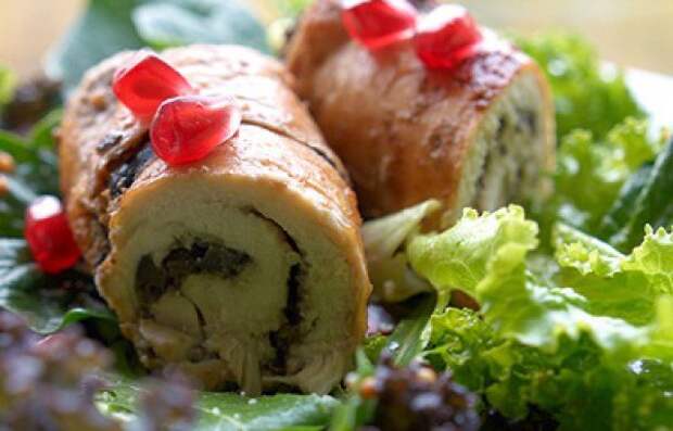 Куриные рулетики с оливками Куриные рулетики с оливками