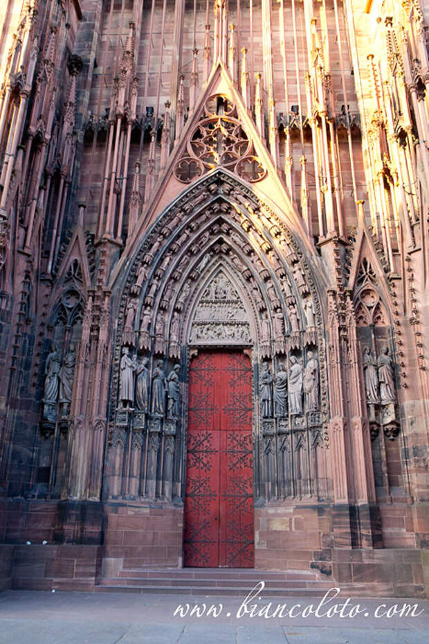 Портал Кафедрального собора Нотр-Дам. Страсбург