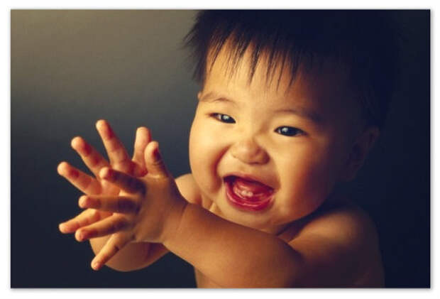 http://www.o-my-baby.ru/wp-content/uploads/2013/11/hlopaem-v-ladoshi.jpg