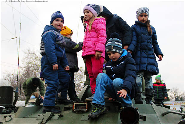 Российские военные в Крыму показали своё истинное лицо ...