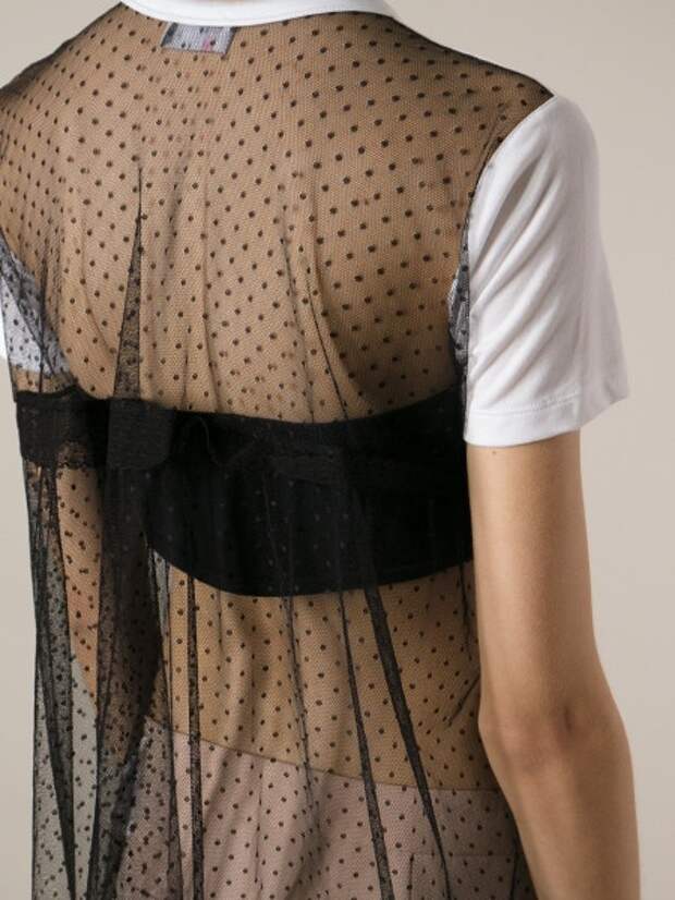 Благородные футболки Red Valentino