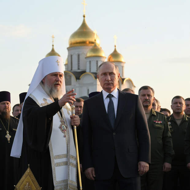 Патриарх Кирилл назвал Путина искренне верующим вождем