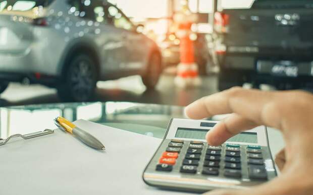 Распродажи продолжаются: автобренды снижают цены, чтобы продать «залежалые» авто