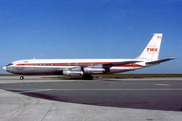 Trans World Airlines Boeing 707-331B Gilliand.jpg