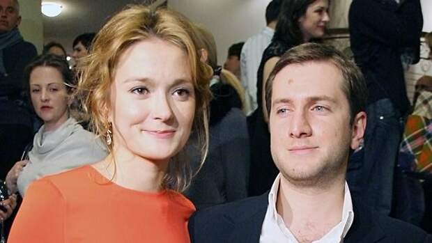 Теперь официально: Надежда Михалкова и Резо Гигинеишвили оформили развод
