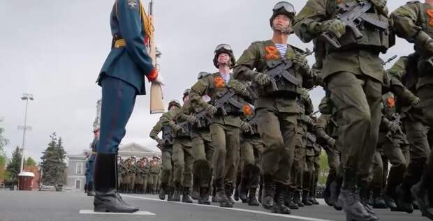 Алексей Дюмин устроил внезапную проверку готовности к проведению военного парада в Туле