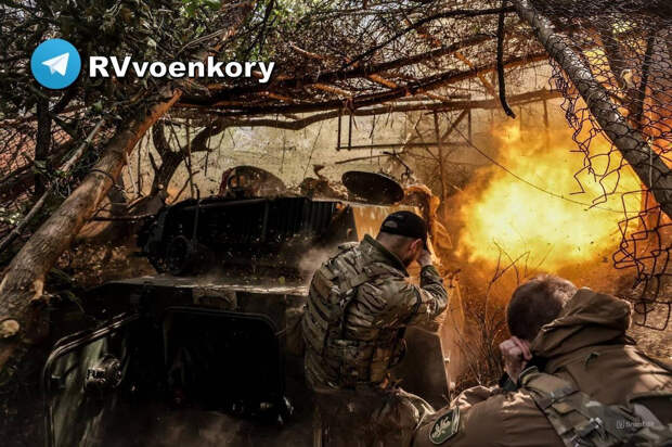 Штурм Красногоровки: впечатляющие кадры прорыва бронегруппы к укреплениям врага (ВИДЕО)