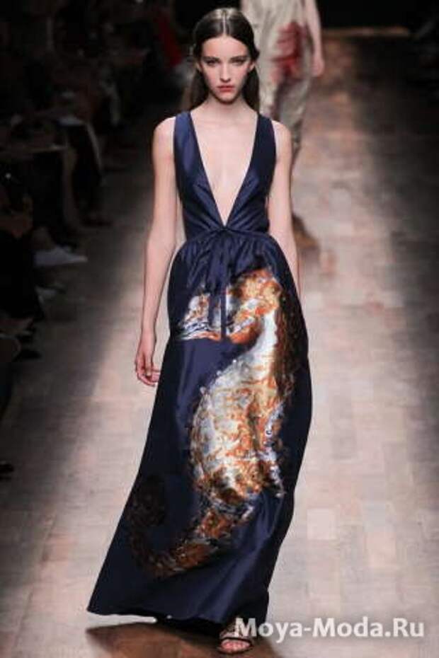 Модные сарафаны весна-лето 2015 Valentino