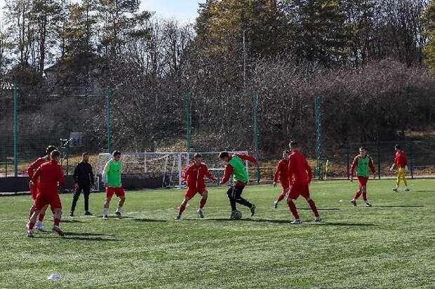 Тамбовский ФК "Спартак" начал работу на третьем тренировочном сборе