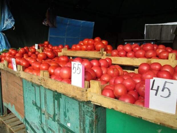 Последствия продуктовой блокады Крыма в Симферополе (17 фото)