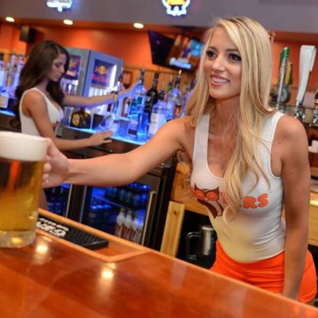 Девушки "Hooters" (28 фото)
