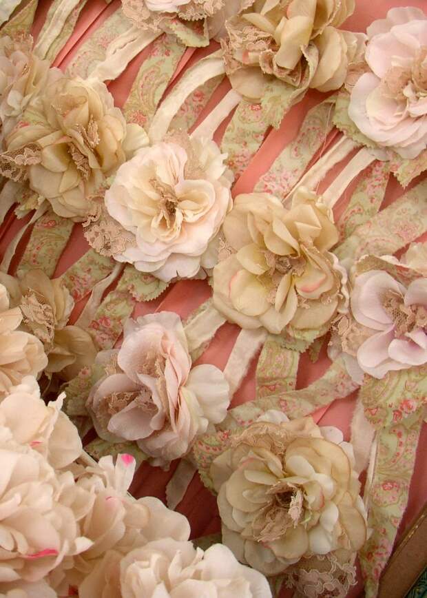 http://4.bp.blogspot.com/_xRO2YHYay6Y/TD_APpI0JaI/AAAAAAAABnA/gYeJLsN2yIQ/s1600/rosettes_b.jpg