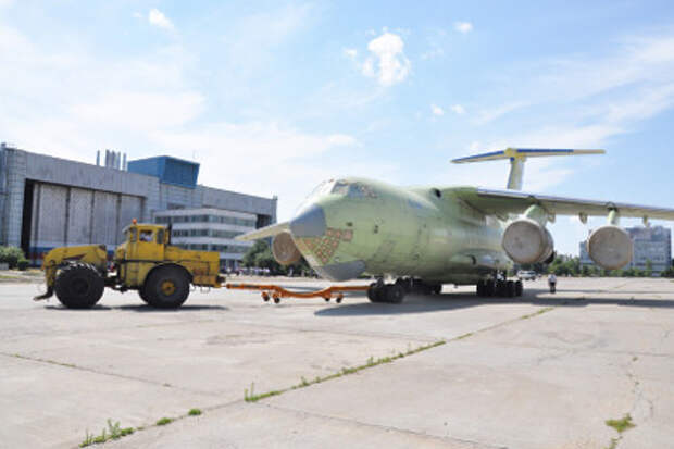 Ил-476