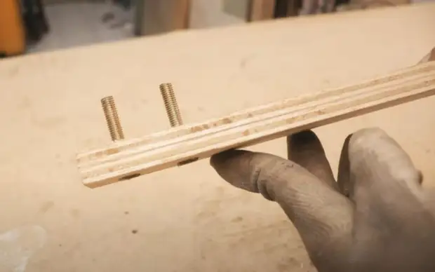 Удобная направляющая для ручной дисковой пилы