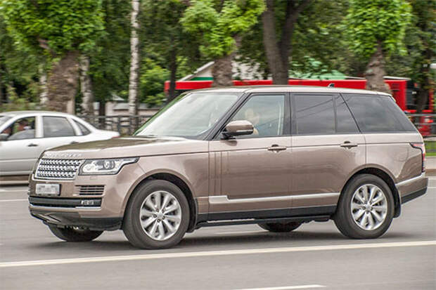 Свой вклад в рост люксового сегмента — плюс 7,6% до 212 авто — внес еще один фаворит казанской публики, Land Rover