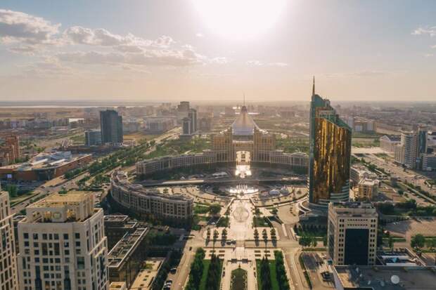 Столице Казахстана вернули название Астана