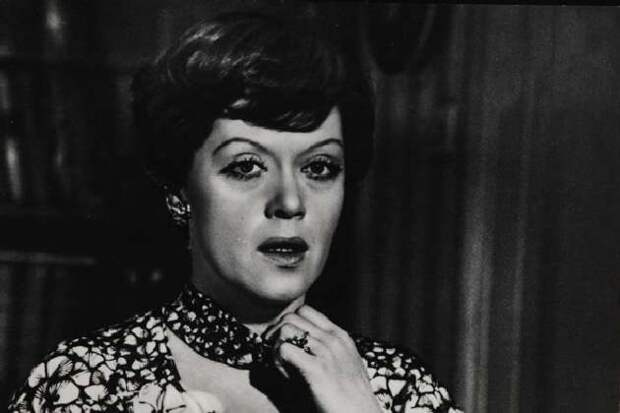 Набор открыток "Кадры из новых фильмов", 1977 год. Набор открыток "Кадры из новых фильмов", 1977 год.