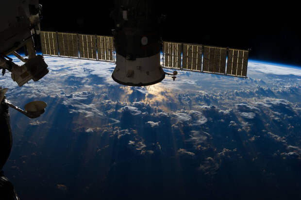NASA ко Дню Земли показало лучшие снимки нашей планеты