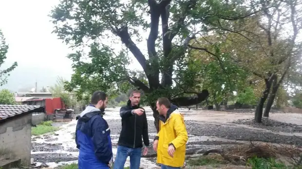 Во время урагана «Ксенофон» в Греции пропали три человека