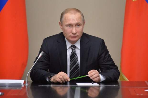 Почему Владимир Путин провёл ночное совещание?