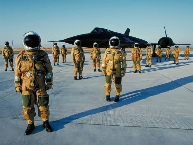 Подборка атмосферных кадров из 90-х