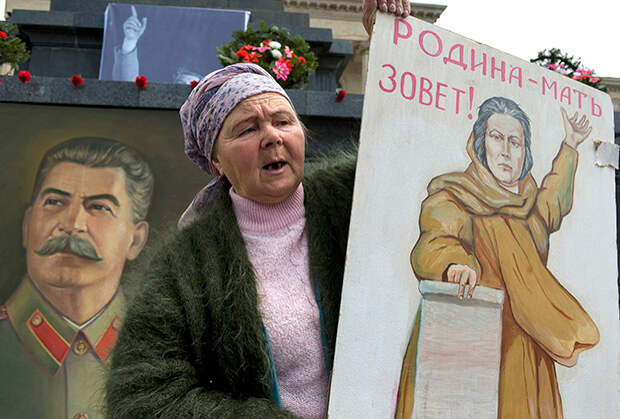 Митинг сторонников Коммунистической партии в Гори, 2010 год