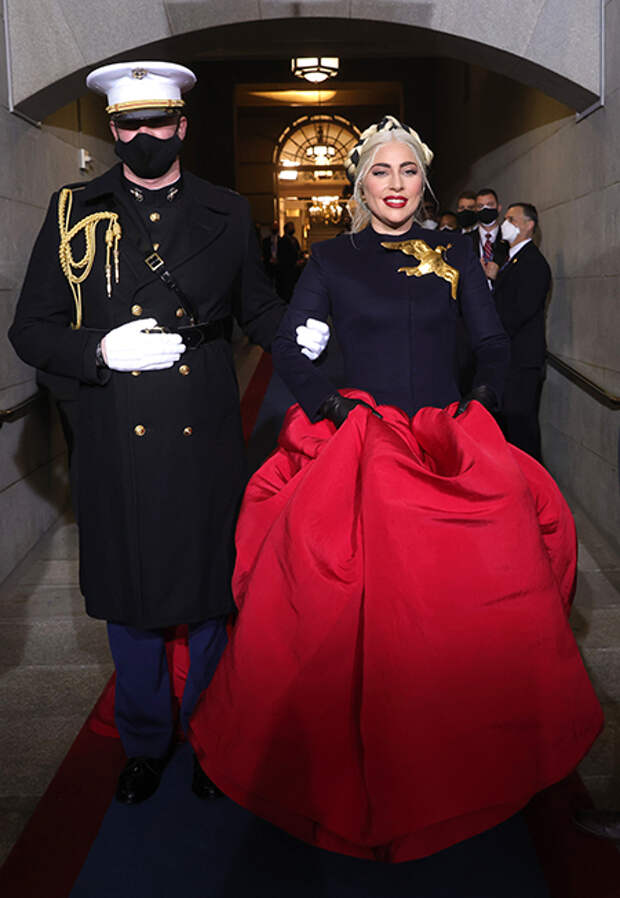 Lady gaga в  Schiaparelli