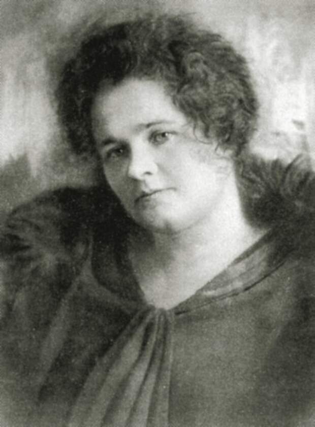 Нина Грин, вторая жена писателя. Фото 1920-х годов.jpg