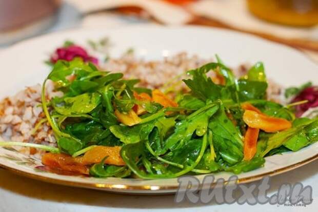 Вкусный, полезный салат для тех, кто на диете, готов, проще простого! 