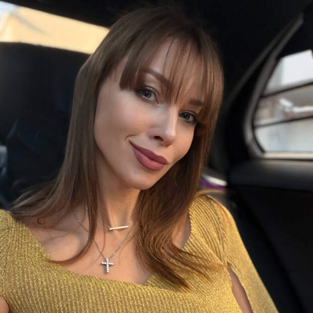 Бывшая жена Диброва показала фото из ЗАГСа