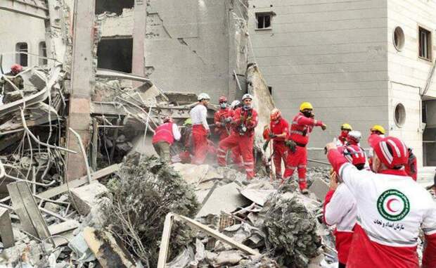 Даже до Трампа дошло, что высадка морпехов в Иране – позорная смерть и для него. Но судьба выхода не оставила