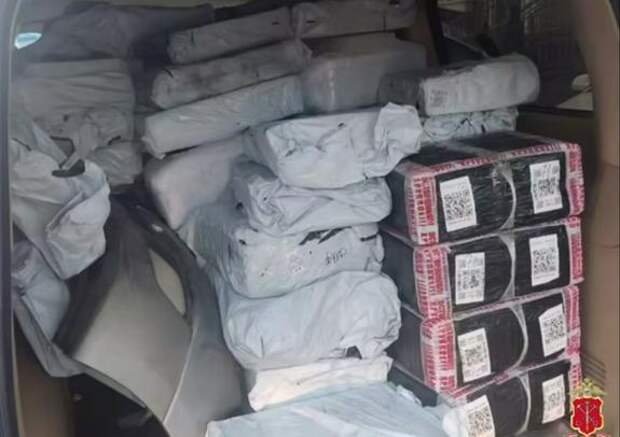 В Петербурге задержали похитителей товаров из пунктов выдачи на 14,6 млн