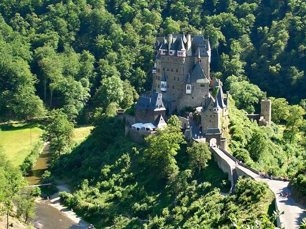 Замок Эльц (Burg Eltz), Германия