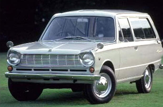 Кузов автомобиля Mitsubishi Colt 800 Van больше напоминал универсал, но поскольку имел лишь две боковые двери, получил название фастбек.