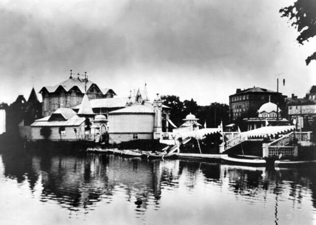 Пруд с лодочной станцией, конец XIX века. Фото: архив Московского зоопарка
