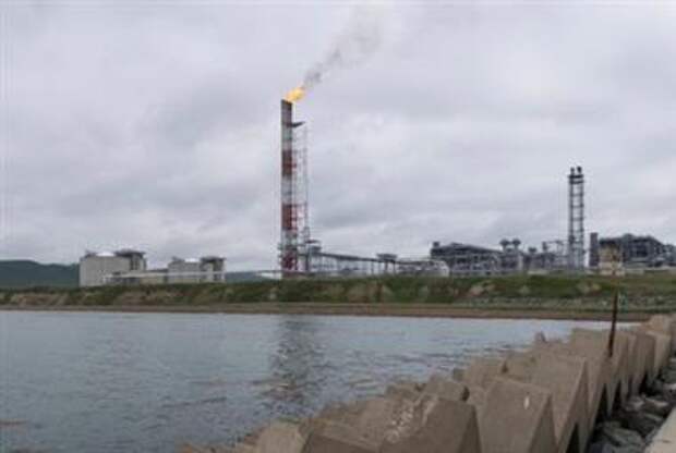 A general view of the liquefied natural gas plant operated by Sakhalin Energy at Prigorodnoye on the Pacific island of Sakhalin, Russia July 15, 2021. Picture taken July 15, 2021. REUTERS/Vladimir Soldatkin