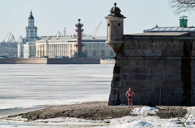 Петербург попрощался со снегом