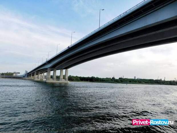 Тонущего гостя из Украины спасли под Ворошиловским мостом в Ростове