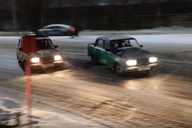 В Санкт-Петербурге полицейские разогнали съезд дрифтеров